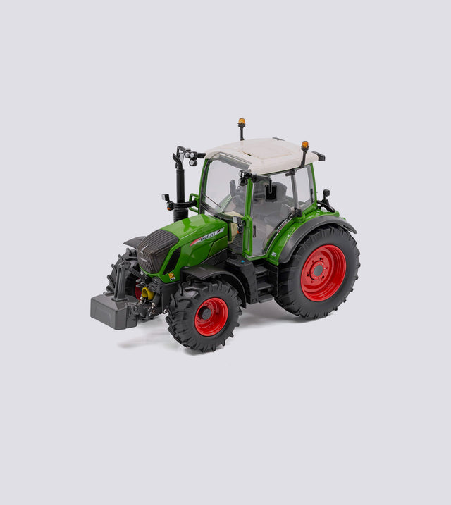 Fendt 313 Vario with front loader (1:32)