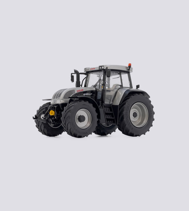 Steyr CVT 6195 Schwarz / Silber (1:32)