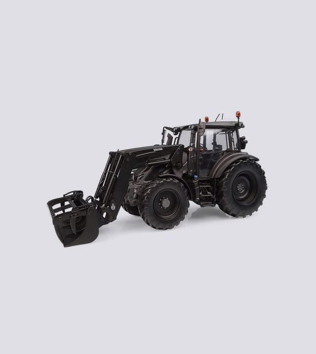 Valtra G135 Titanium Grau mit FL (1:32)