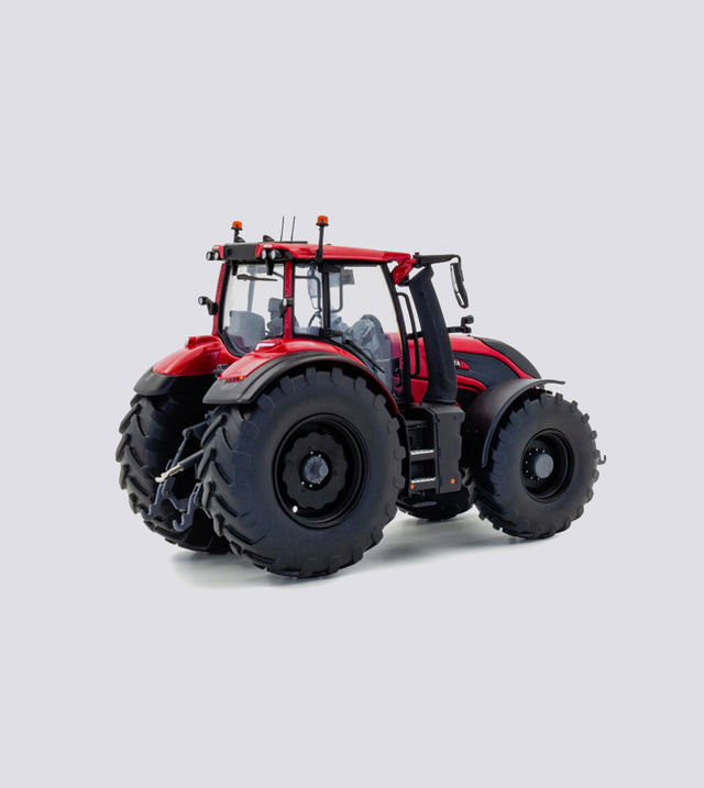 Valtra Q305 Rot (1:32)